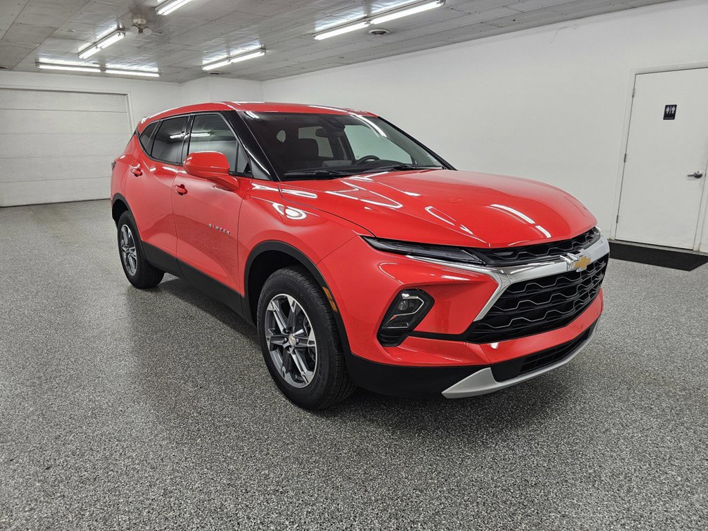 Certified 2026 Chevrolet Blazer LT AWD/4WD image 3