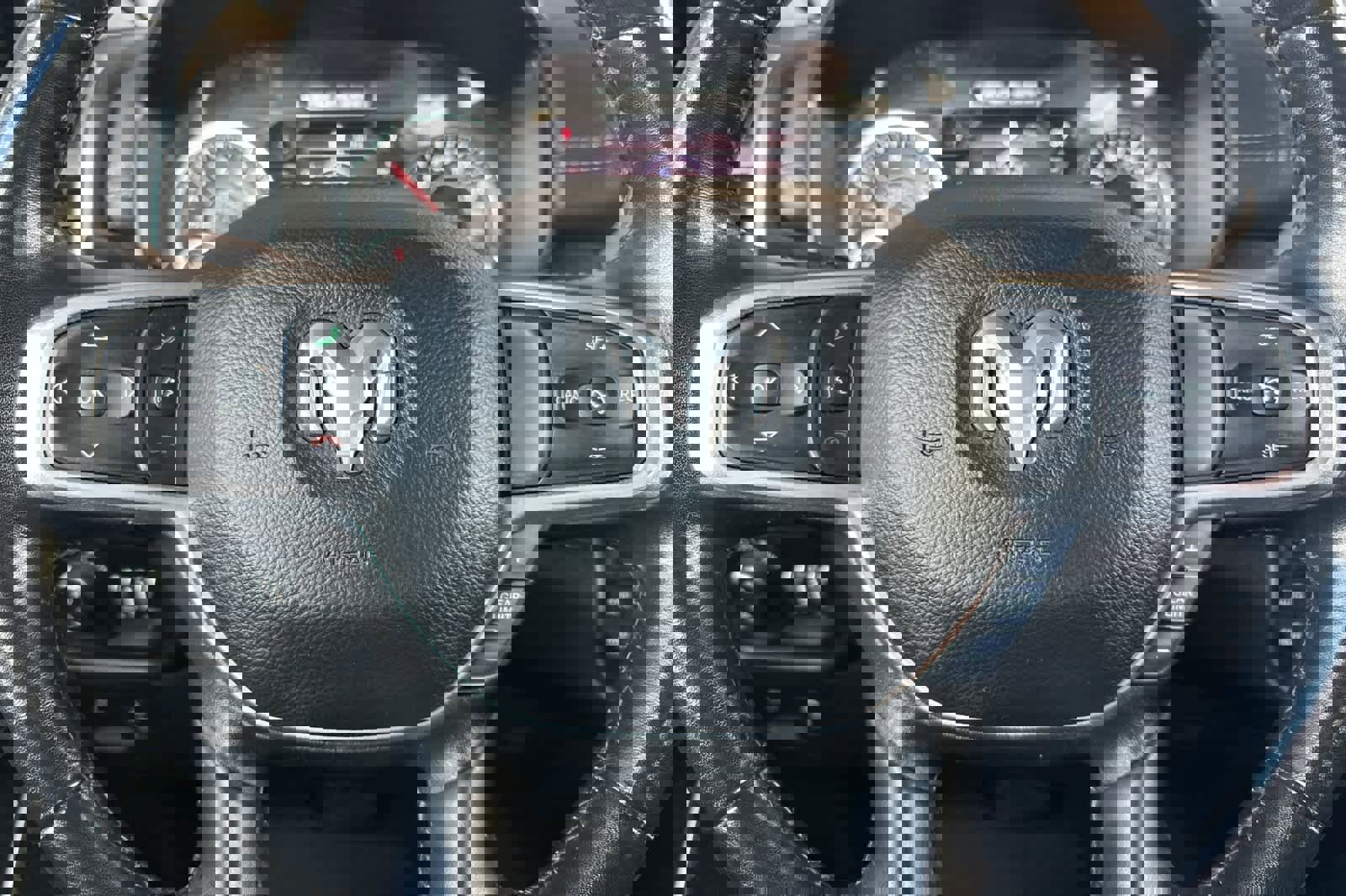 Used 2022 RAM 1500 Laramie AWD/4WD image 22