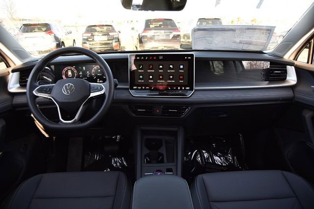 New 2026 Volkswagen Tiguan SE image 7