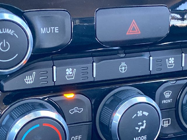 Used 2019 RAM 1500 Laramie w/ Bed Utility Group AWD/4WD image 21