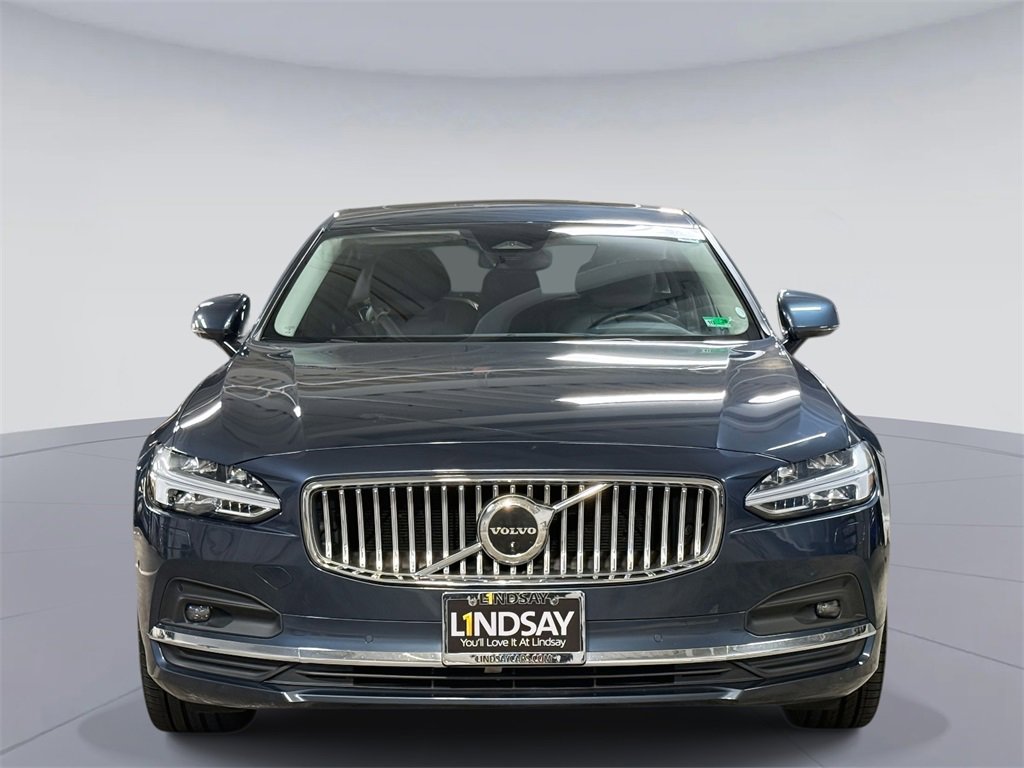 Used 2023 Volvo S90 B6 Plus image 8