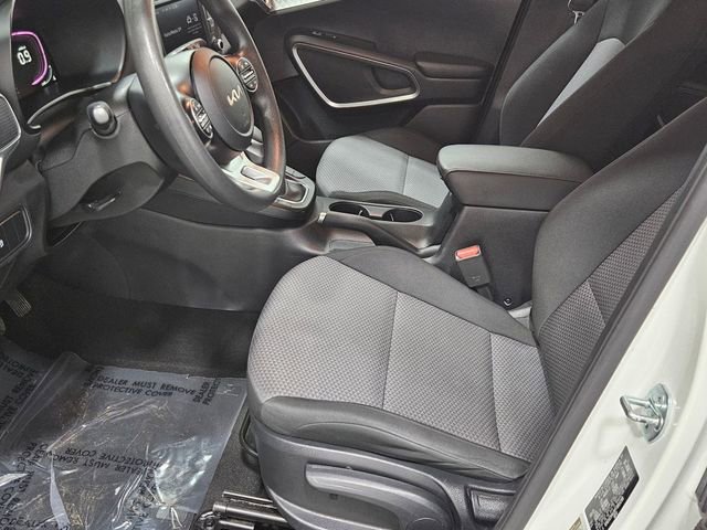 Used 2023 Kia Soul LX w/ Option Group 015 FWD image 9