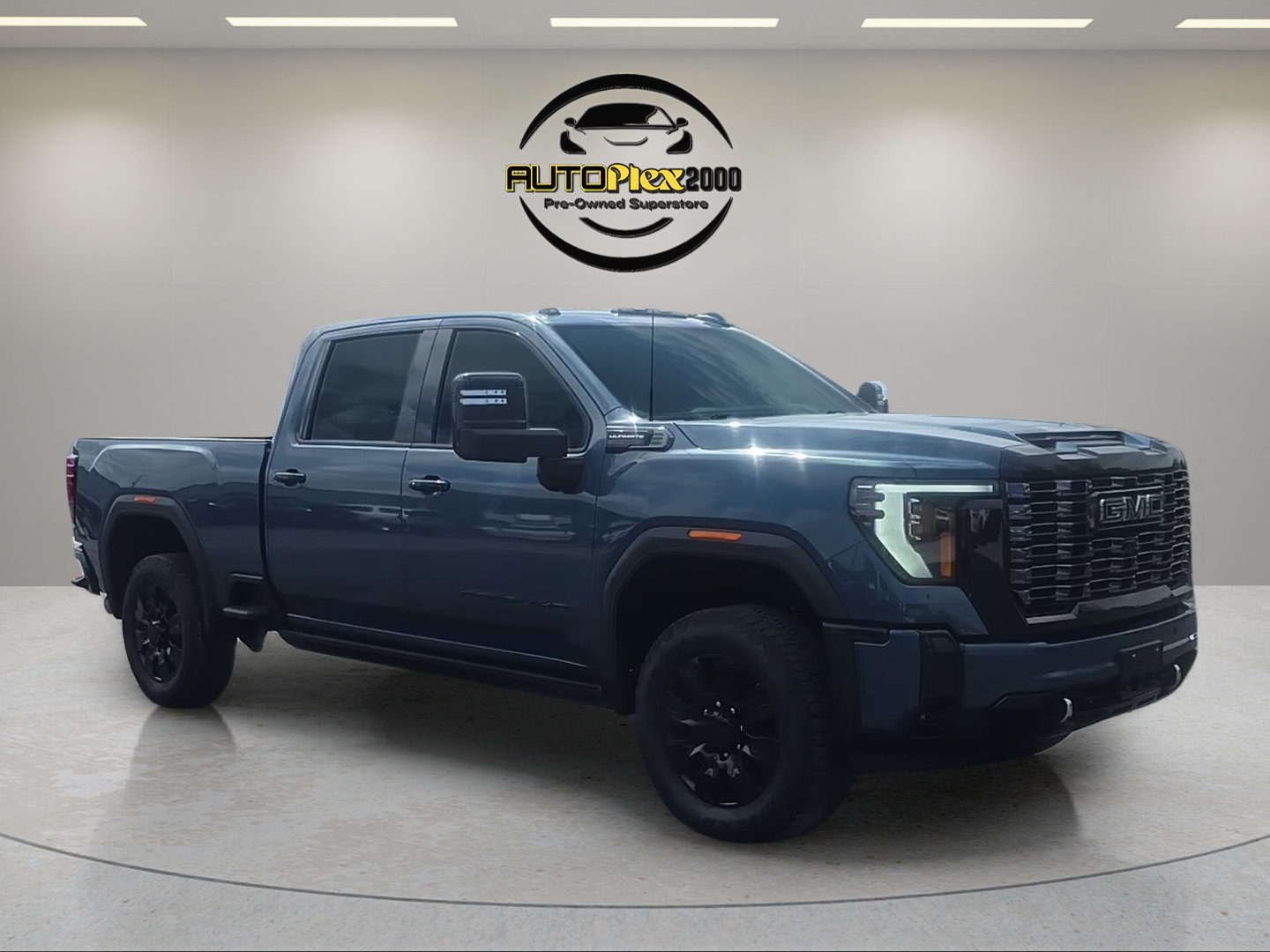 Used 2025 GMC Sierra 2500 Denali Ultimate AWD/4WD image 1