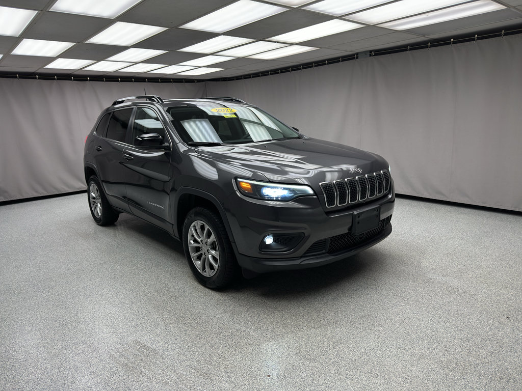 Used 2022 Jeep Cherokee Latitude Lux w/ Sun & Sound Group AWD/4WD image 5