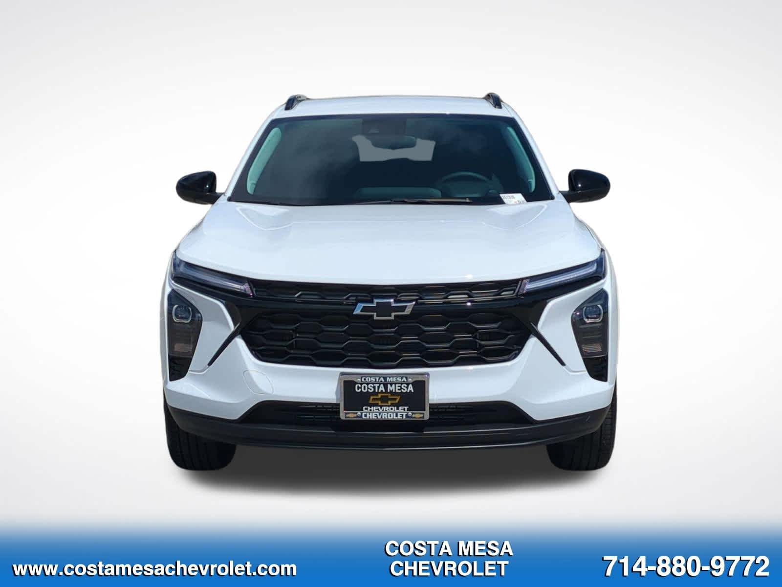 New 2026 Chevrolet Trax LT w/ Midnight Edition FWD image 2
