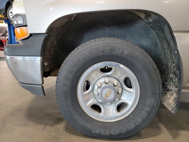 Used 2000 Chevrolet Silverado 2500 LS RWD image 11