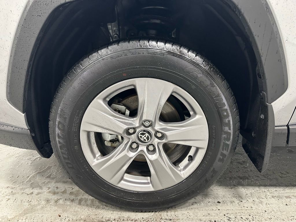 Used 2025 Toyota RAV4 XLE image 61