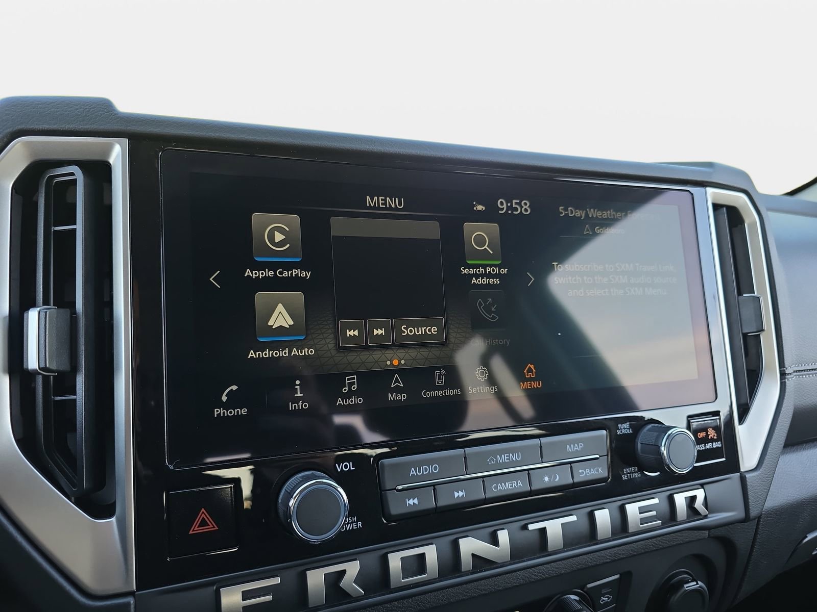 Used 2025 Nissan Frontier SL AWD/4WD image 21