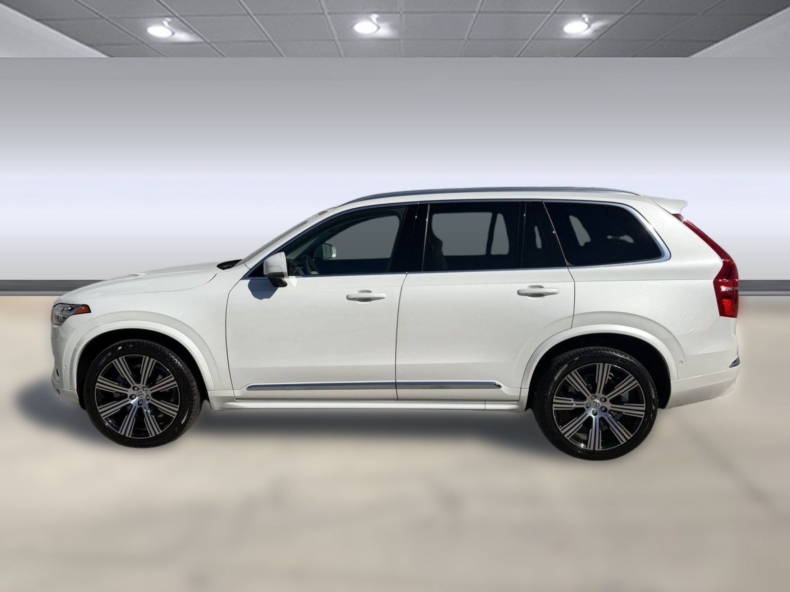 Used 2023 Volvo XC90 B6 Ultimate w/ Protection Package Premier AWD/4WD video 2