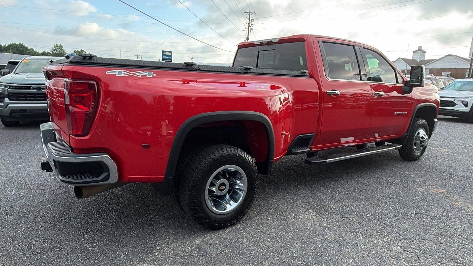 Used 2021 Chevrolet Silverado 3500 LTZ w/ LTZ Plus Package AWD/4WD image 9