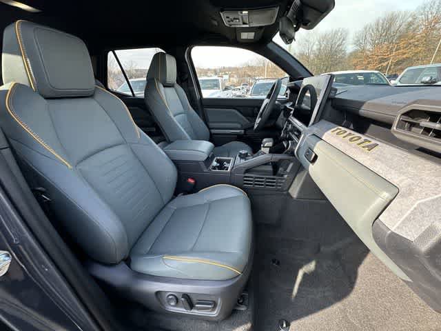 Used 2026 Toyota 4Runner Trailhunter image 21