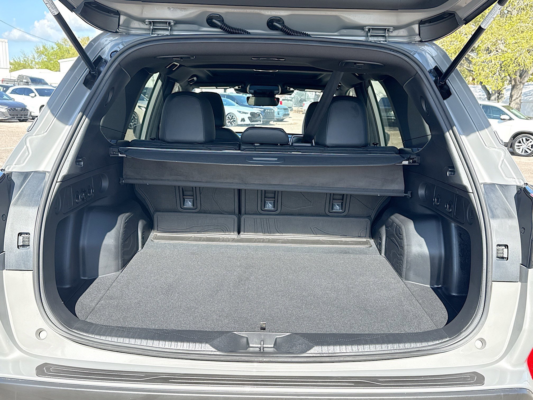 Used 2025 Subaru Forester Sport image 12