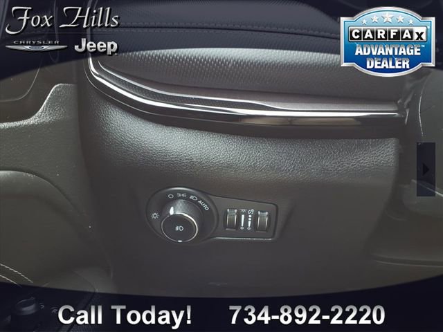 Used 2022 Jeep Compass Altitude w/ Convenience Group image 16