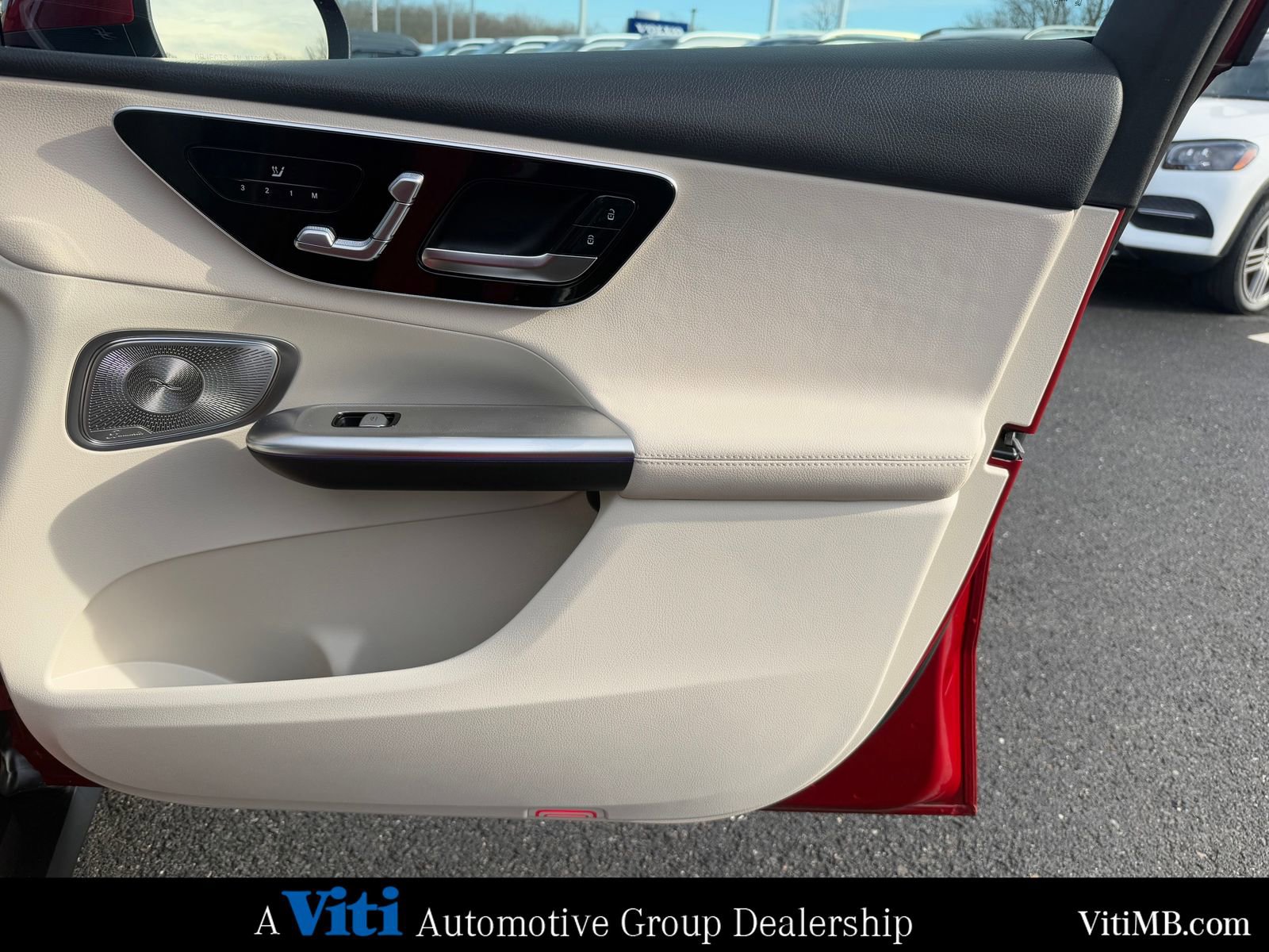 Certified 2025 Mercedes-Benz GLC 300 4MATIC image 28