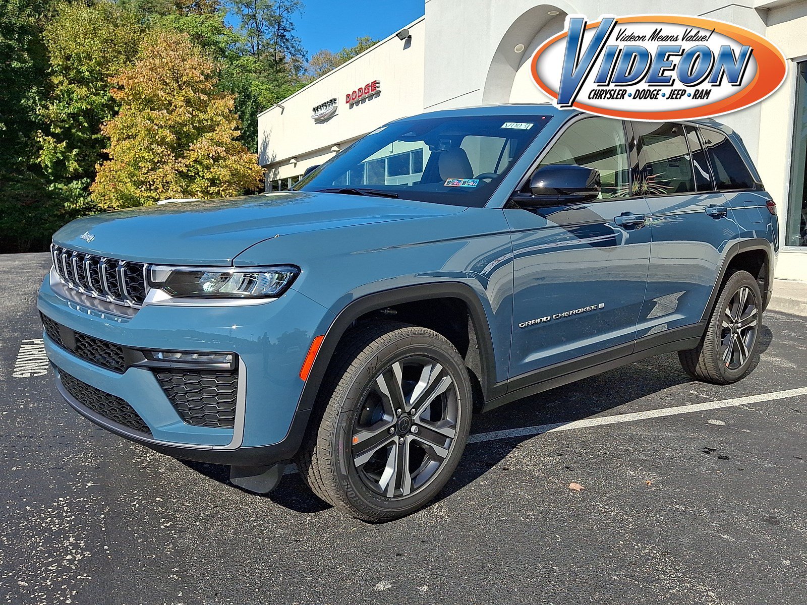 New 2027 Jeep Grand Cherokee Limited