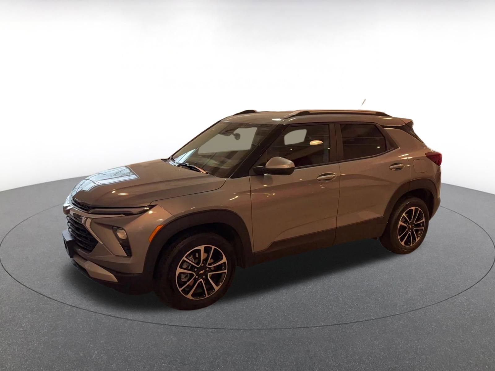 Used 2025 Chevrolet TrailBlazer LT image 8