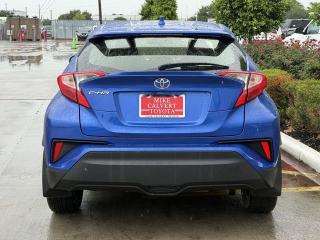 Used 2019 Toyota C-HR LE FWD image 6
