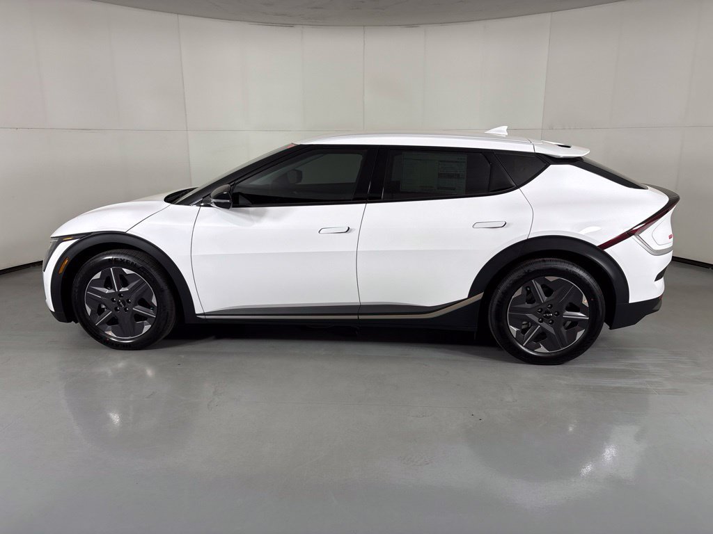 New 2026 Kia EV6 Light RWD image 5