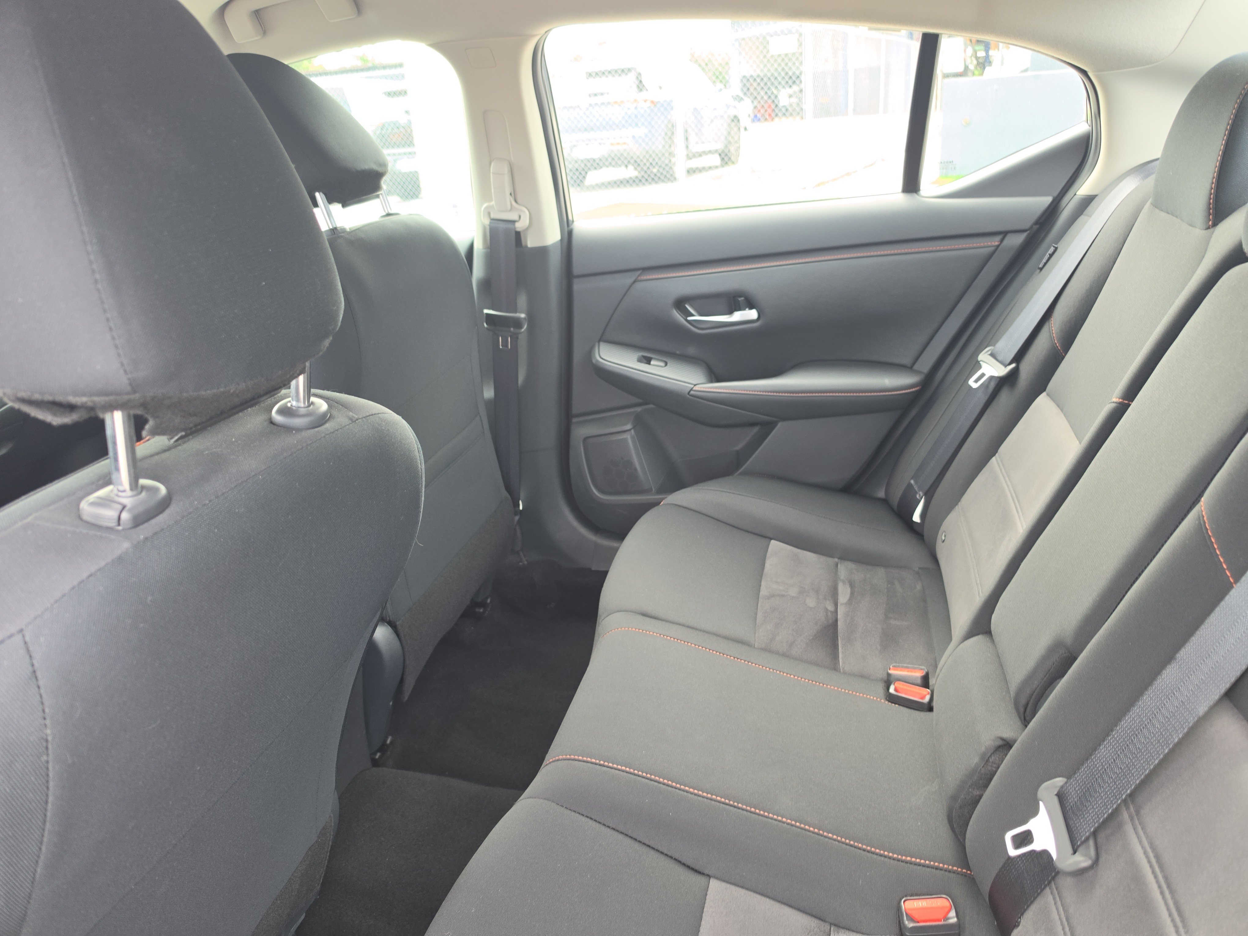 Used 2025 Nissan Sentra SR FWD image 13