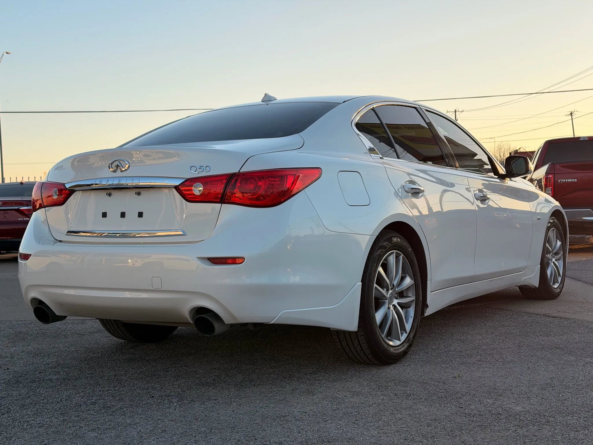 Used 2016 INFINITI Q50 Premium w/ 2.0T Premium Plus Package image 3