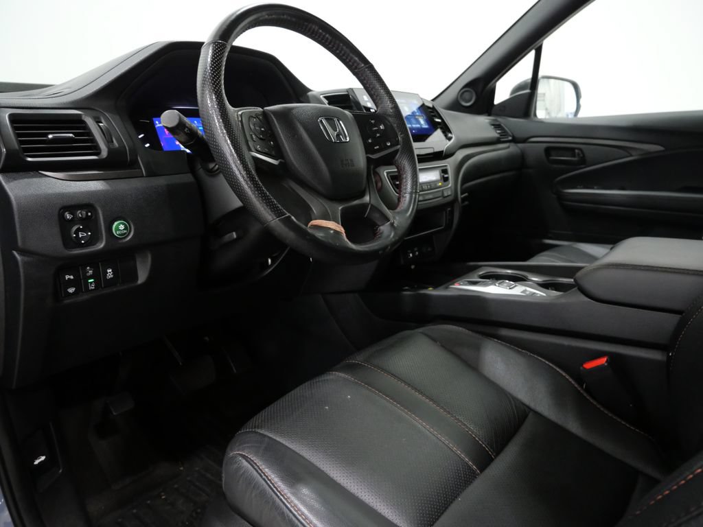 Used 2024 Honda Passport TrailSport image 11
