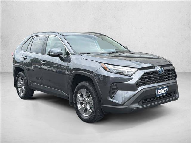 Used 2024 Toyota RAV4 XLE AWD/4WD image 3