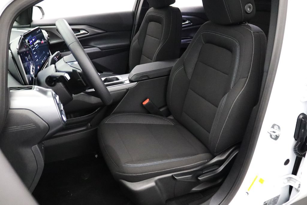 Certified 2026 Chevrolet Equinox EV LT FWD image 14
