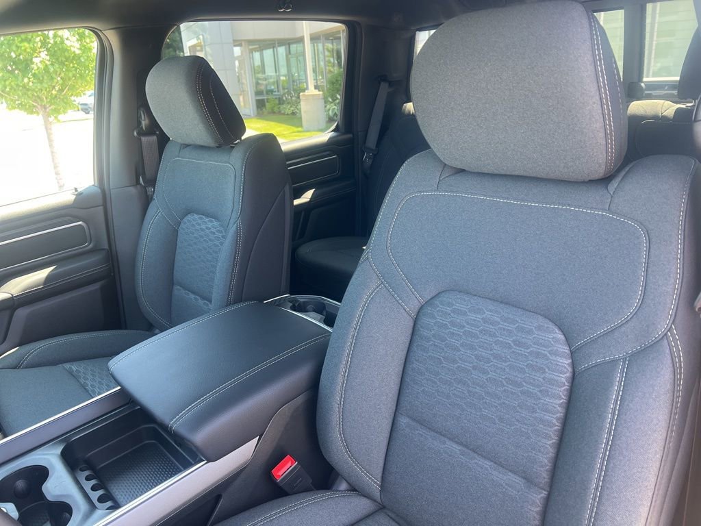 New 2026 RAM 1500 4x4 Crew Cab image 13