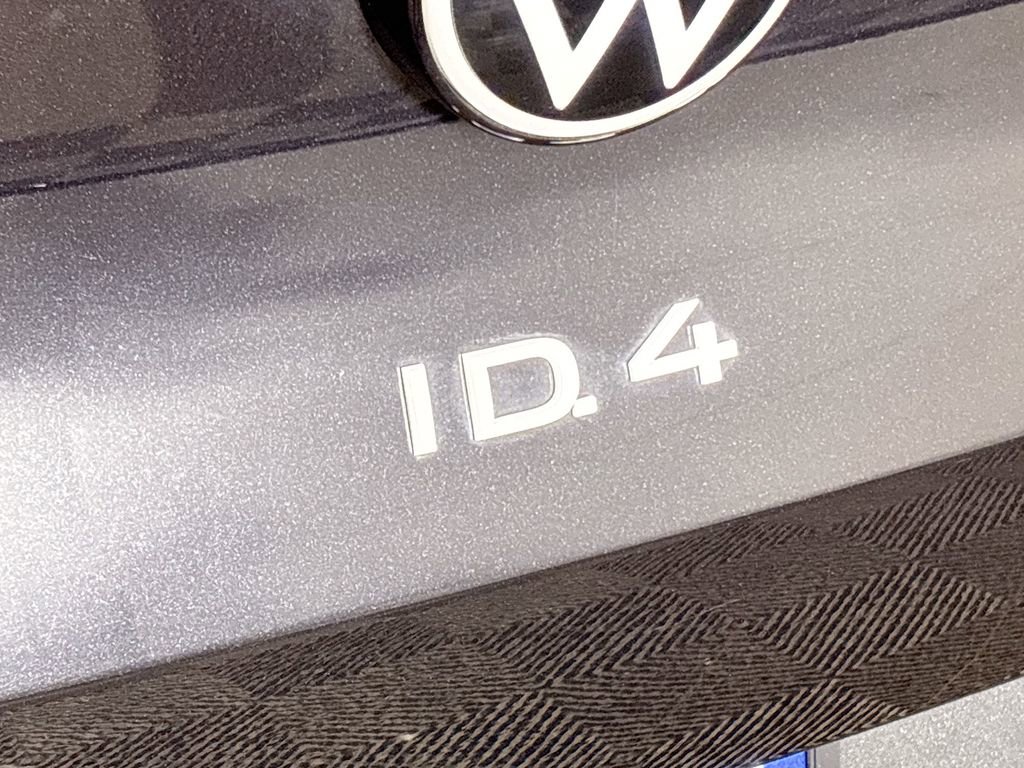 Certified 2025 Volkswagen ID.4 Pro image 24