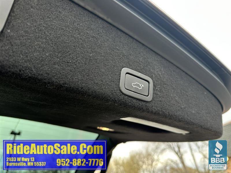 Used 2016 Volvo XC60 T6 w/ Proximity Package AWD/4WD image 28