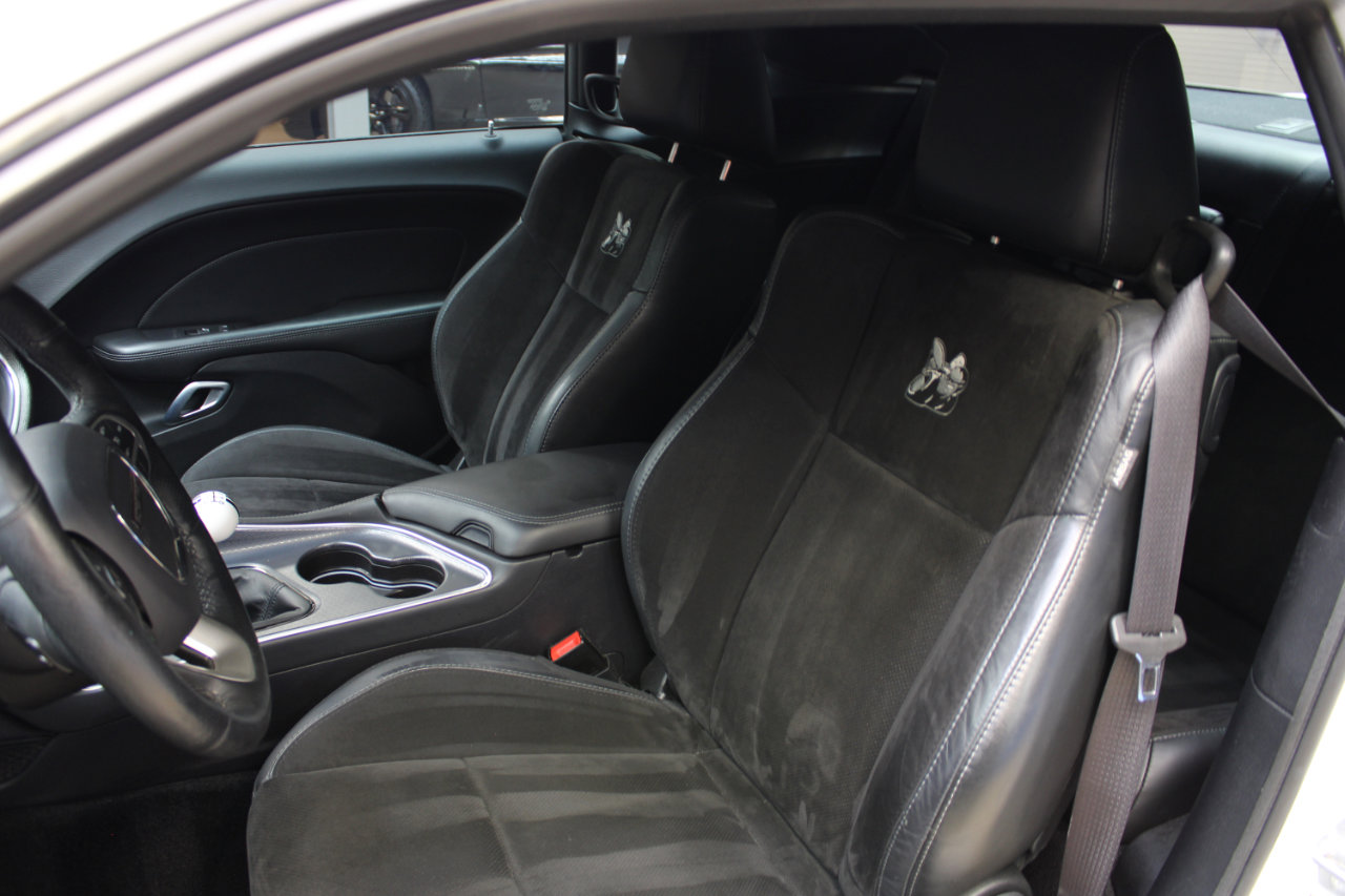 Used 2016 Dodge Challenger R/T Scat Pack w/ Leather Interior Group image 38