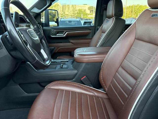 Used 2024 GMC Sierra 2500 Denali Ultimate AWD/4WD image 5