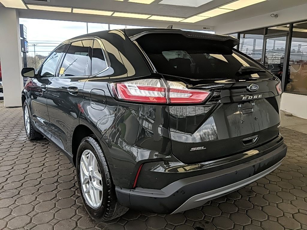 Used 2023 Ford Edge SEL image 10