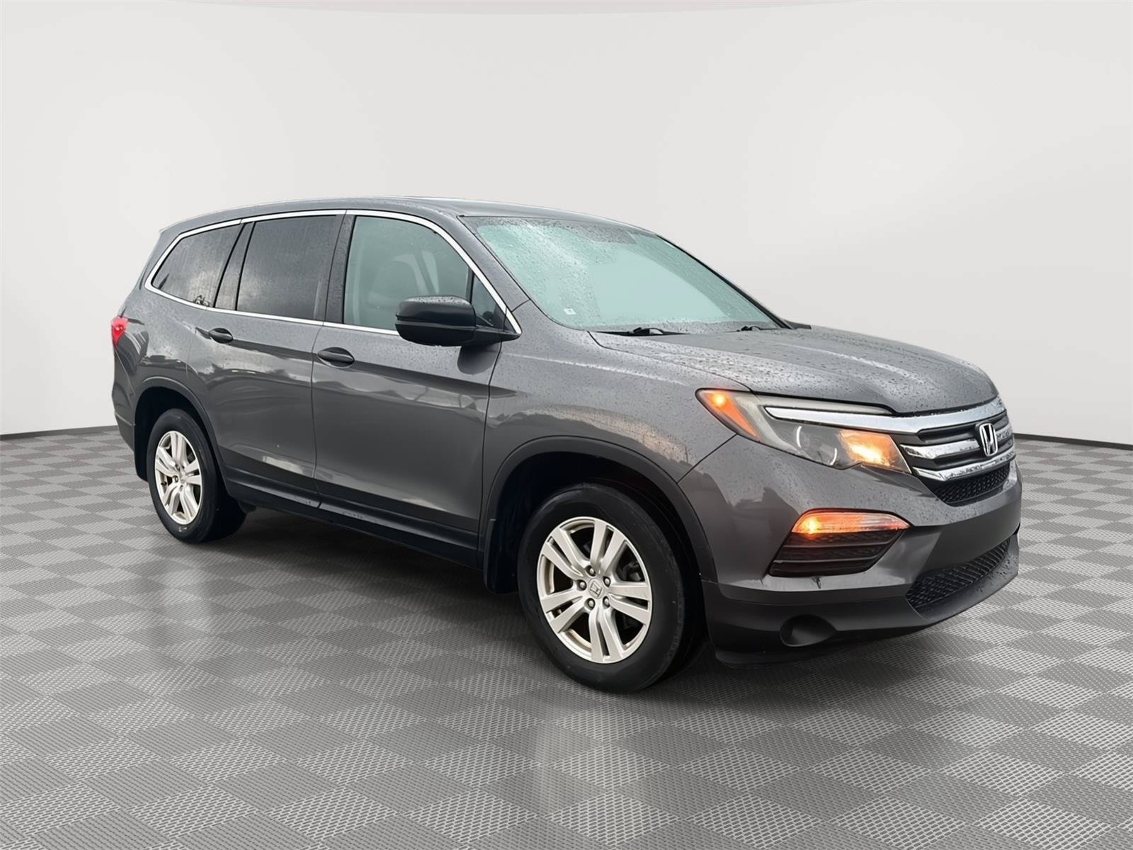 Used 2018 Honda Pilot LX image 4