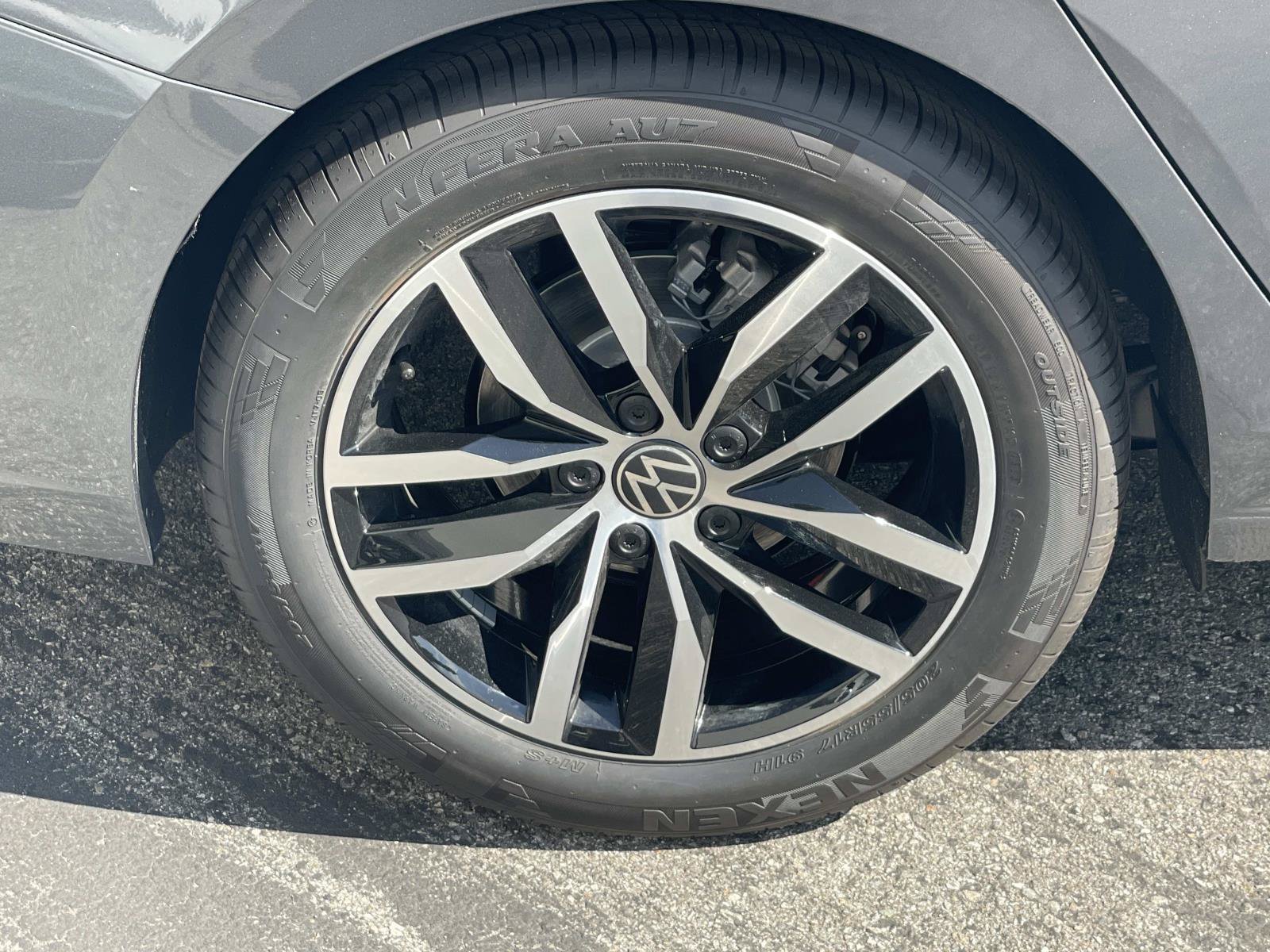 New 2026 Volkswagen Jetta SE FWD image 6
