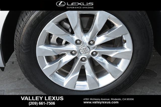 Used 2018 Buick Envision Essence AWD/4WD image 22