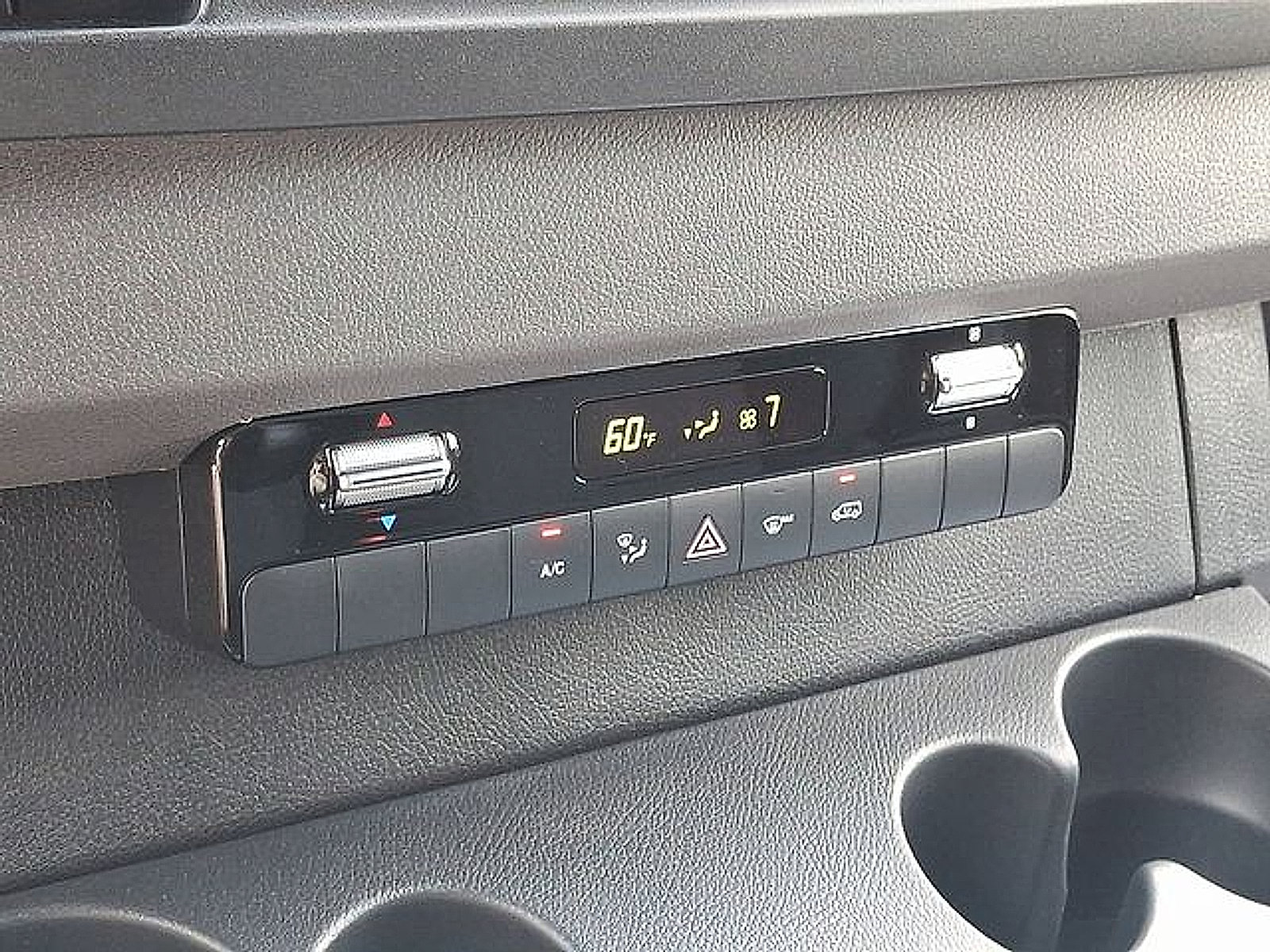 Used 2025 Mercedes-Benz Sprinter 2500 image 17