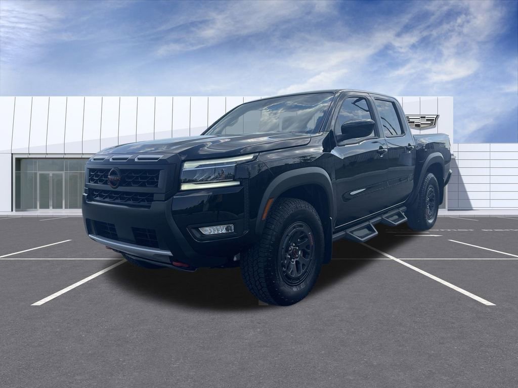 Used 2025 Nissan Frontier PRO-4X image 4