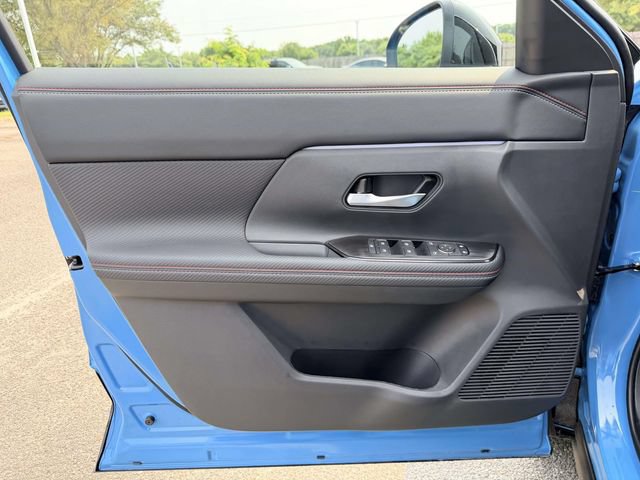 New 2026 Nissan Kicks SR w/ Cold Weather Package FWD image 14