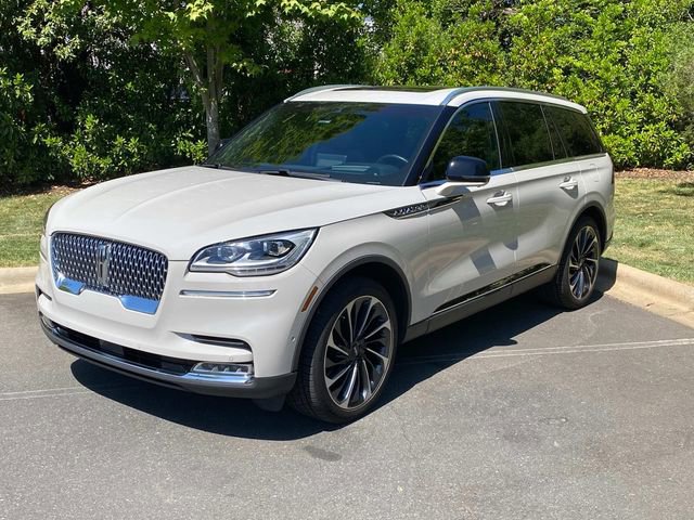 Certified 2023 Lincoln Aviator Reserve w/ Equipment Group 201A AWD/4WD image 3