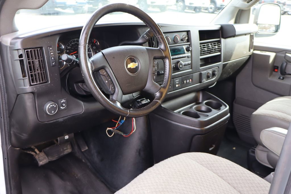 Used 2020 Chevrolet Express 3500 w/ Power Convenience Package image 6