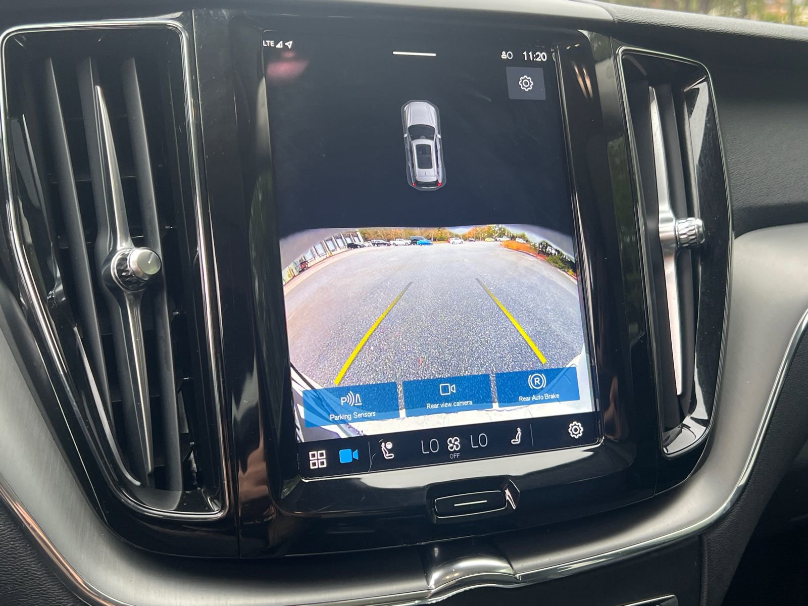 Used 2024 Volvo XC60 B5 Core w/ Protection Package Premier AWD/4WD image 30