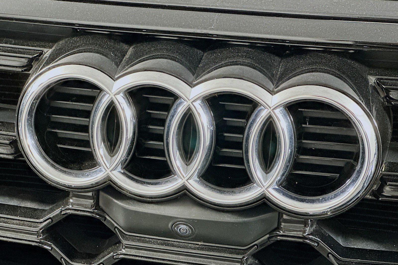 Used 2024 Audi SQ5 Prestige AWD/4WD image 15