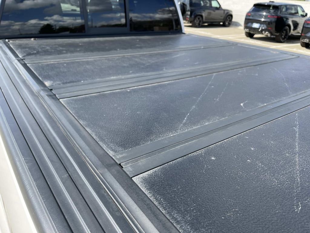 Used 2013 Ford F150 Lariat w/ Luxury Equipment Group image 12