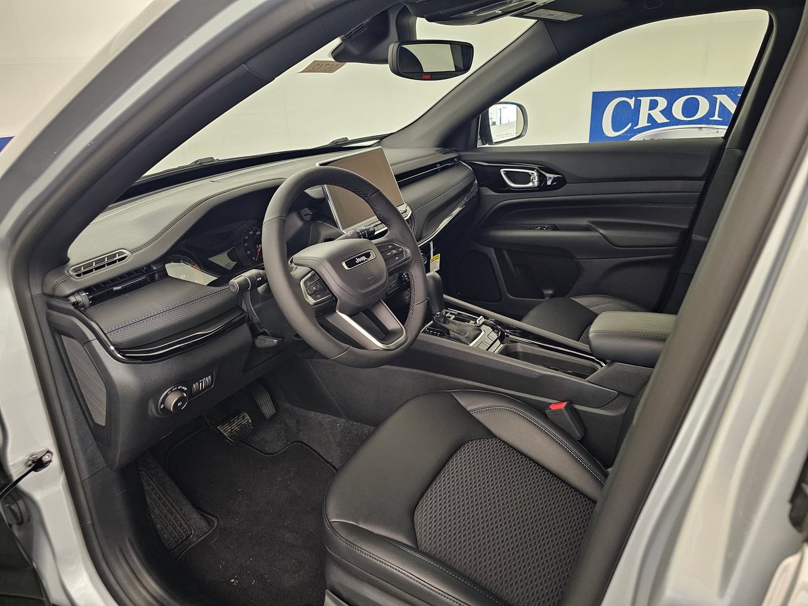 New 2026 Jeep Compass Latitude AWD/4WD image 3
