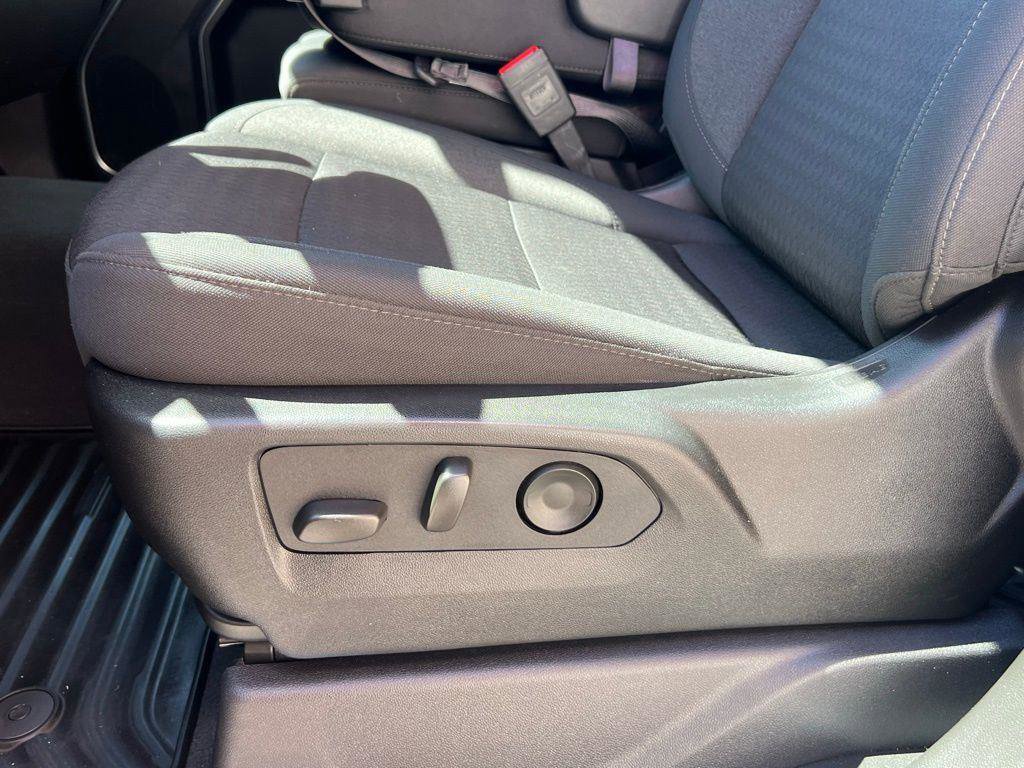 Used 2025 Chevrolet Silverado 3500 LT w/ All Star Edition image 36