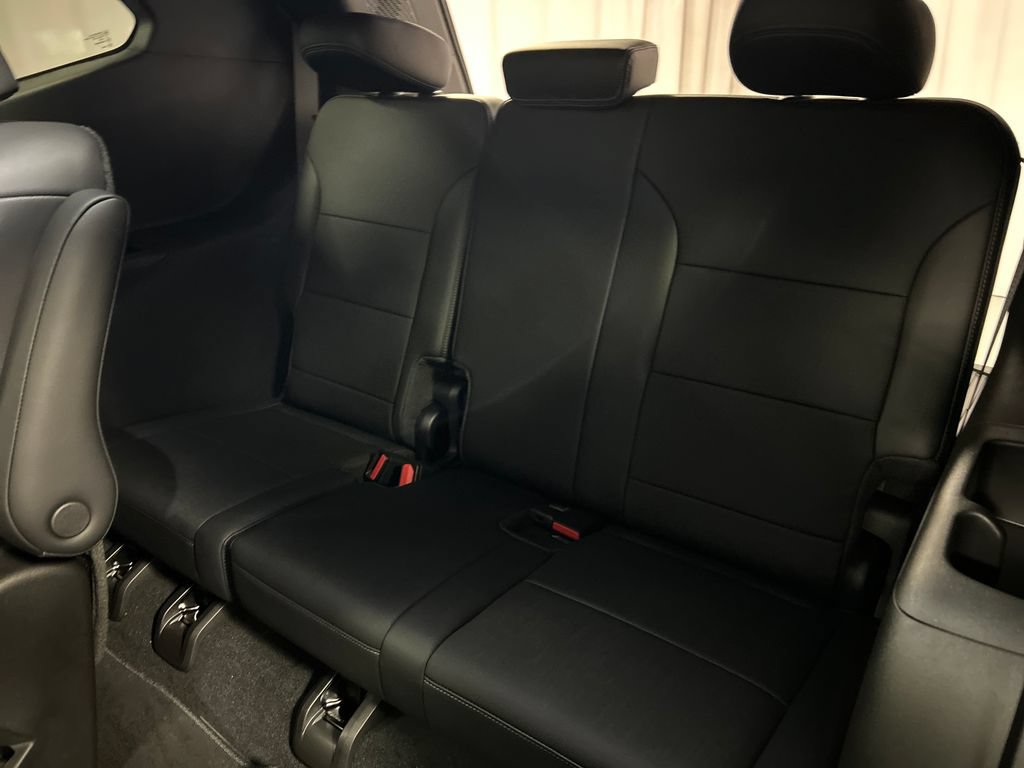 New 2026 Buick Enclave Preferred w/ Power Package AWD/4WD image 23