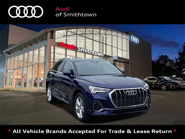 Used 2024 Audi Q3 2.0T Premium w/ Convenience Package image 1