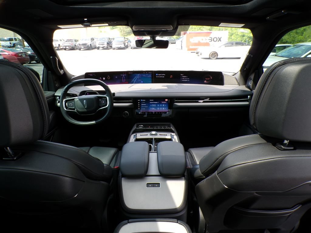 Used 2025 Lincoln Navigator Reserve w/ Jet Appearance Package AWD/4WD image 20