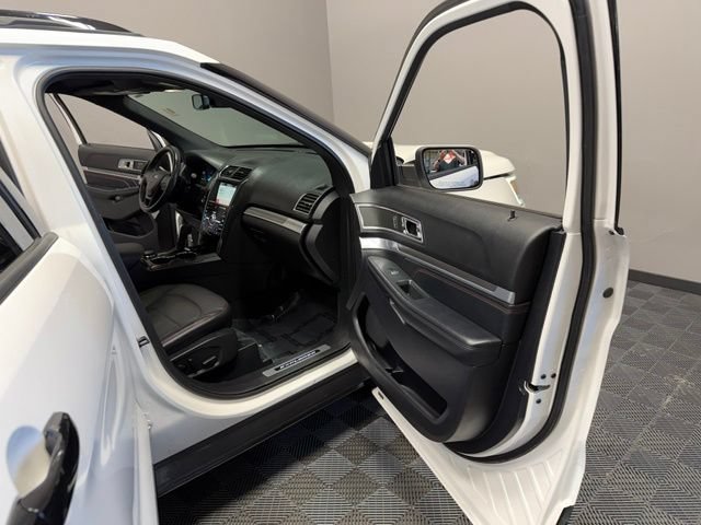 Used 2019 Ford Explorer Sport w/ Equipment Group 401A AWD/4WD image 24